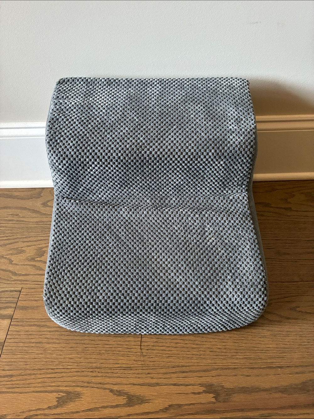 Gray Pet Ramp Step - Supportive Non-Slip Dog Step - Picture 3 of 4